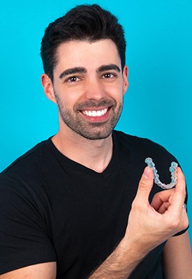 Straighten your smile with the help of Invisalign near Burlington