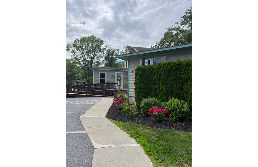 Side view of the exterior of Colchester dental office